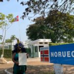 APIB leader Sonia Guajajara in front of Norway's Embassy / Photo by: Estevão Ciavatta.