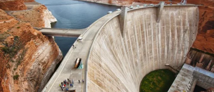 10 reasons why hydropower dams are a false climate solution